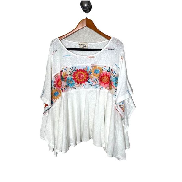 Savanna Jane Size 1X 2X Embroidered Top PonchoWhite Floral Flowers Plus - Picture 1 of 10